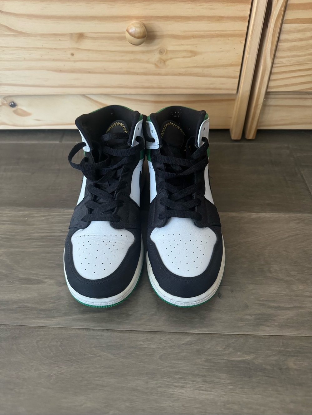 JORDAN 1s